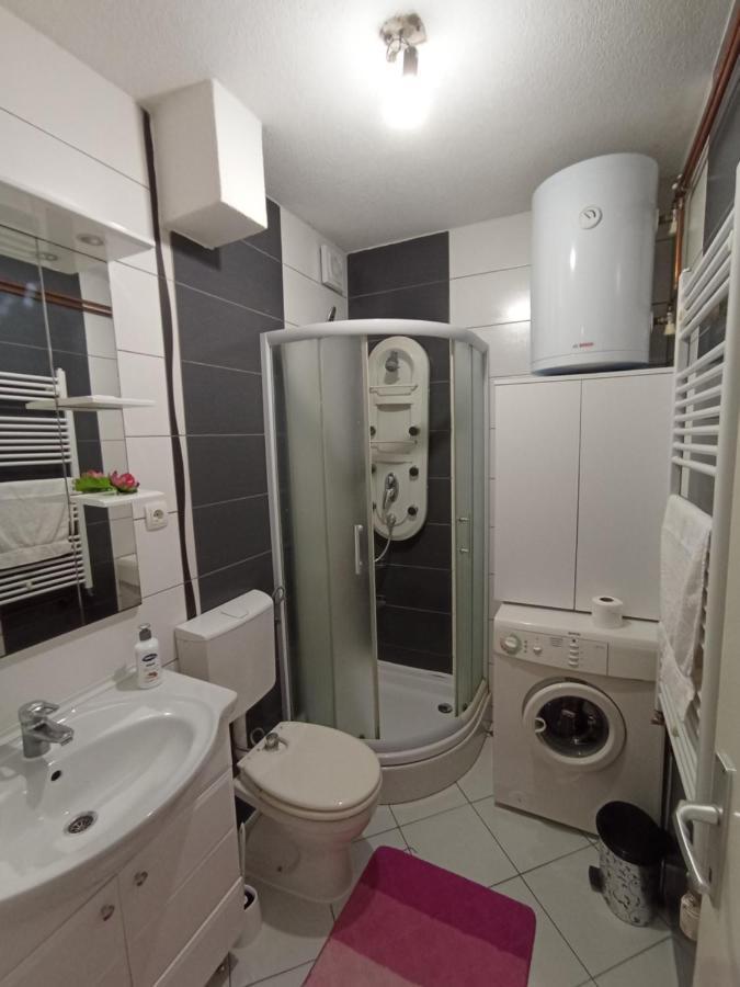 Apartman Dina Bihac Luaran gambar