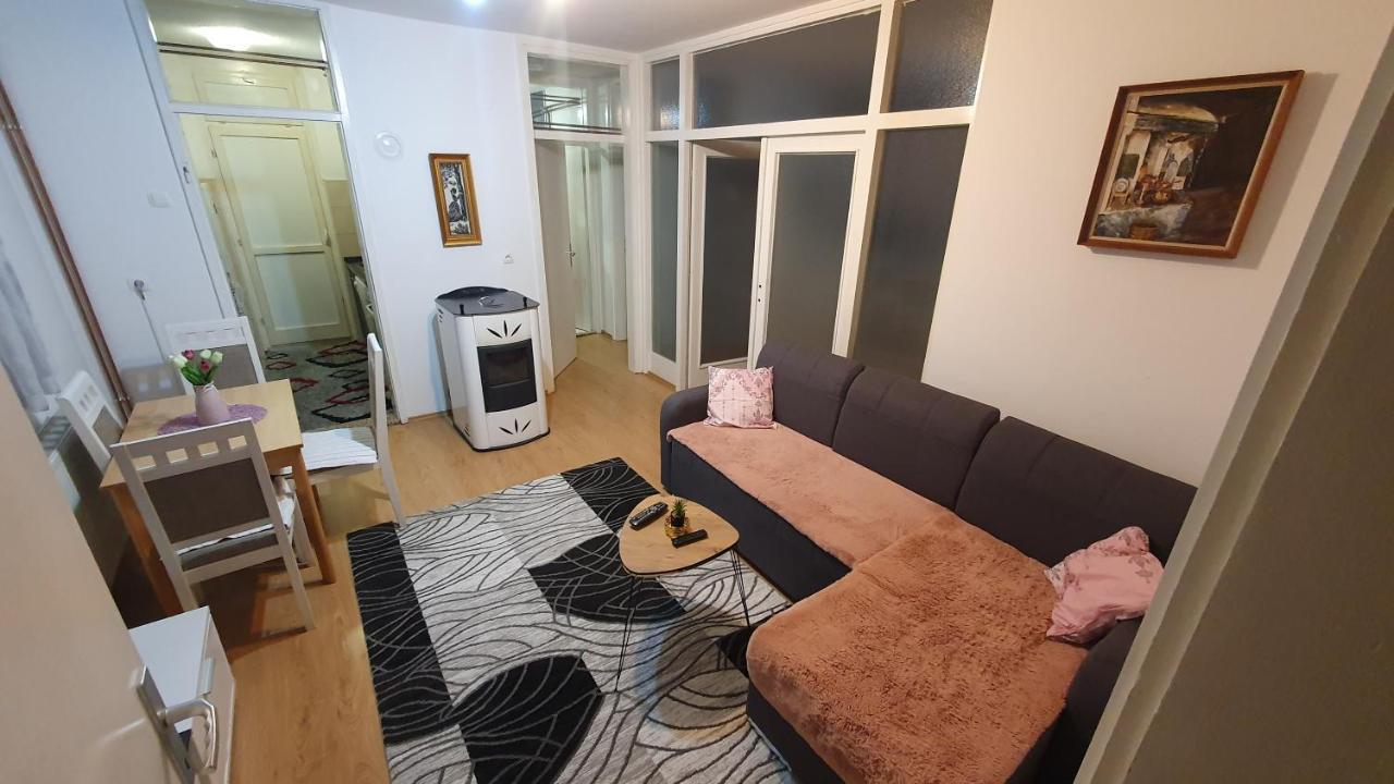 Apartman Dina Bihac Luaran gambar